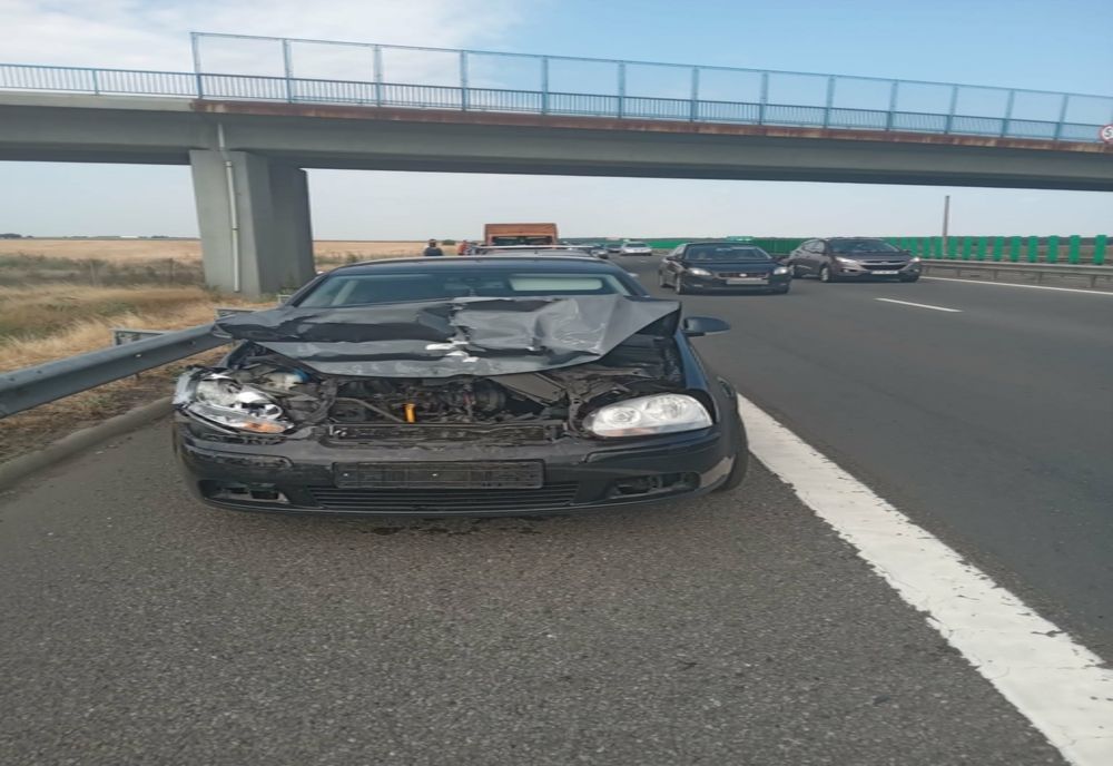 FOTO Tamponări pe Autostrada Soarelui! Trafic intens