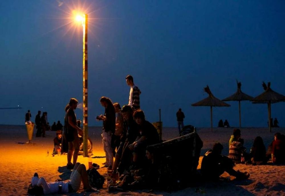 Tineri prinși cu droguri pe plaja din Vama Veche