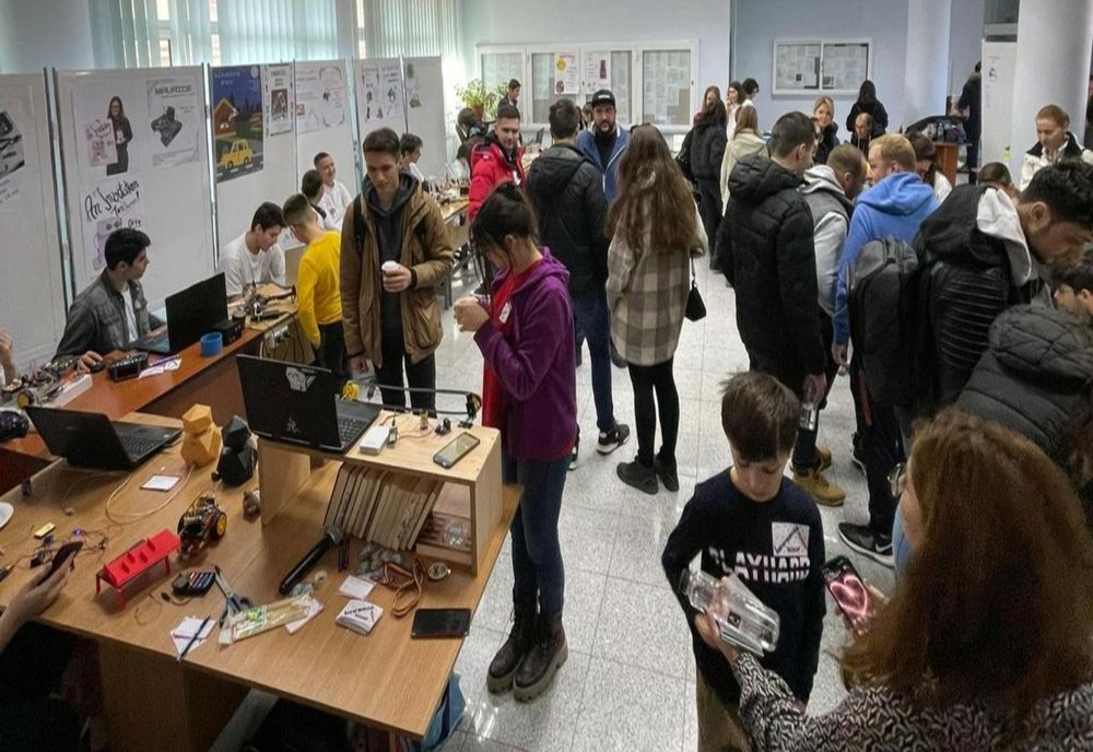 Expoziție de robotică la Universitatea Ovidius