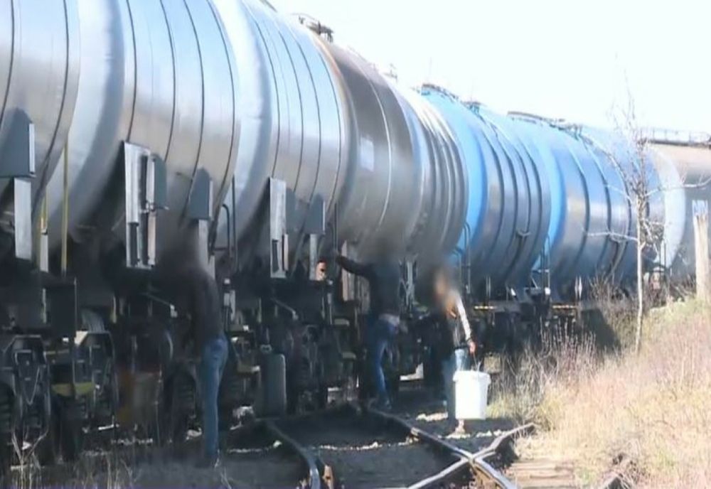 Hoți de motorină prinși în flagrant. 3 bărbați reținuți