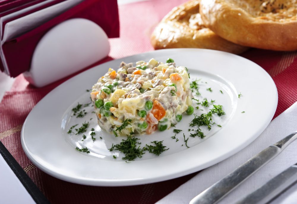 Salata de boeuf fără carne, ideală în timpul postului - Rețeta cea mai ușoară, pas cu pas