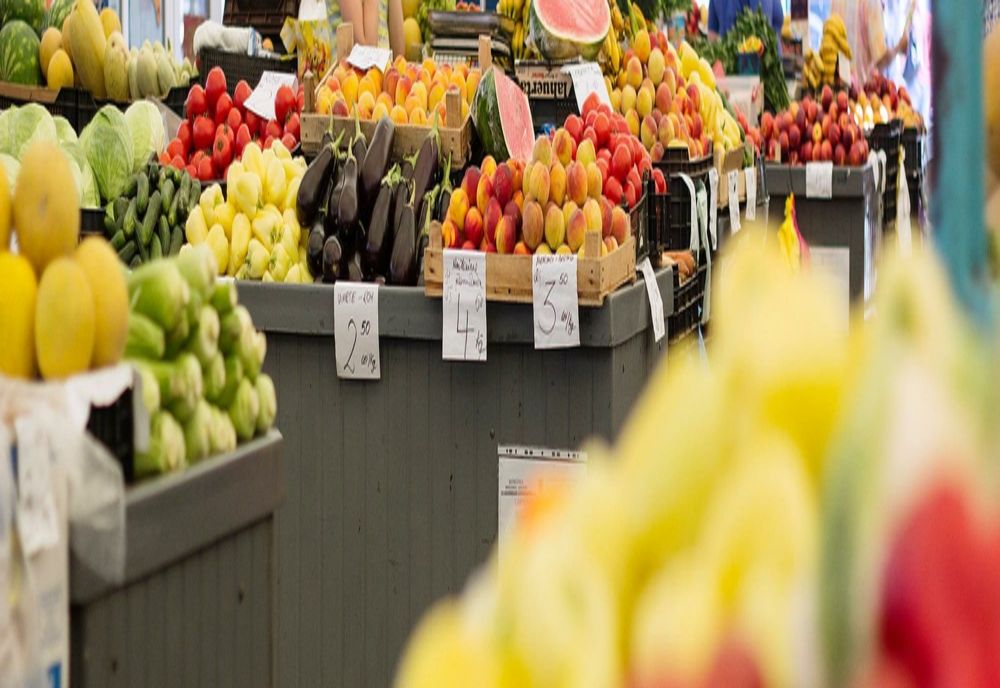 Razie în Piața KM 4-5. Amenzi pe bandă rulantă