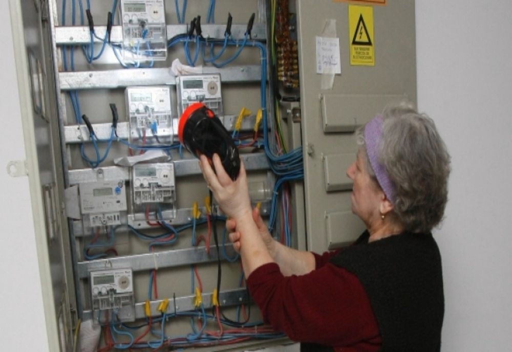 ANRE face campanie de informare de 2 milioane de euro, în loc să fie cu ochii pe furnizori