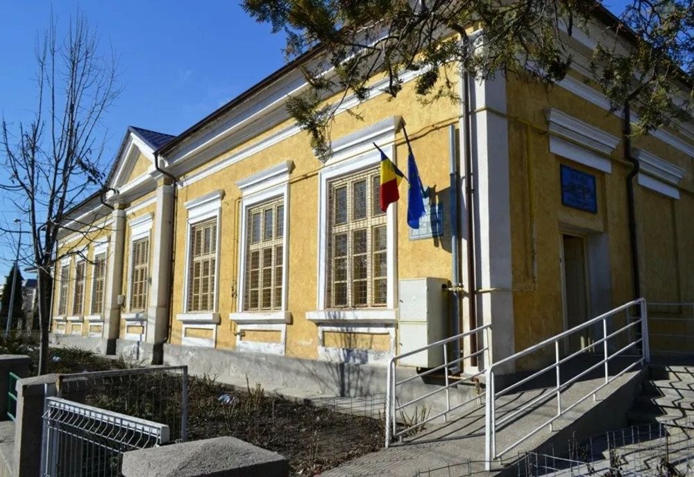 Spargere la sediul Direcției de Asistență Socială. Hoții au furat 80 kg de fasole