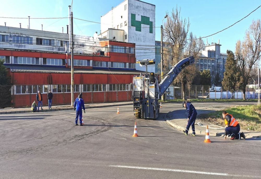 Atenție, șoferi! Încep lucrările de frezare a carosabilului în zona Industrială
