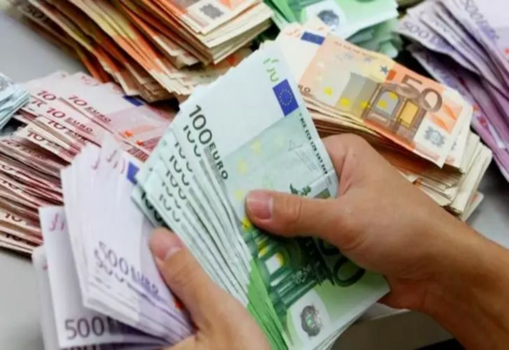 Ei sunt românii care vor primi bani de la stat! Se dau 3.000 de euro până pe 1 aprilie