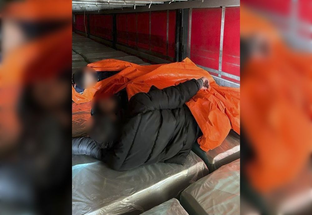 Sirieni depistați de poliţiştii de frontieră de la PTF Negru Vodă. Unde erau ascunși 