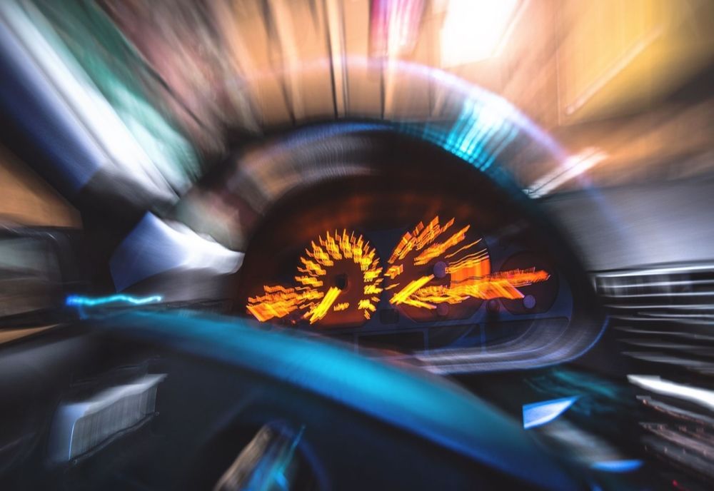 Control judiciar pentru un vitezoman fără permis