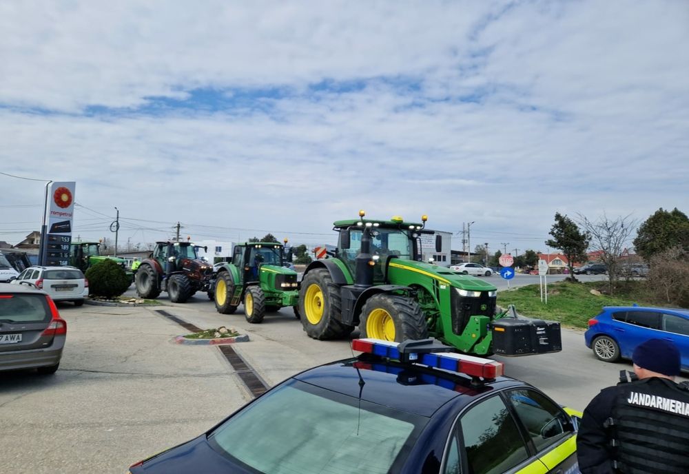 FOTO VIDEO Scandalul cerealelor! Fermierii constănțeni au ieșit în strada