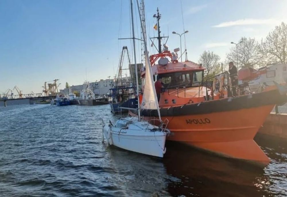 Alertă pe mare! Velier în derivă la Vama Veche