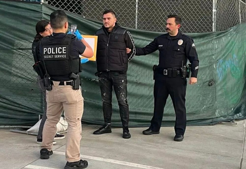 Fost consilier local din Eforie, arestat în SUA. Zeci de români arestați pentru fraudarea cardurilor sociale