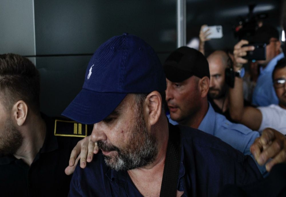 Darius Vâlcov a fost adus în România, după ce a fost extrădat din Italia