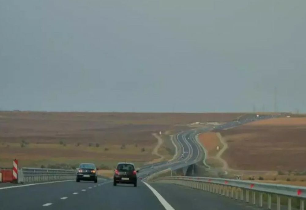 Autostrada A2, închisă temporar după ce resturi de animale au fost împrăştiate pe carosabil