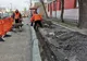 Lucrările de reamenajare a trotuarelor din oraș au ajuns pe strada Bărăganului
