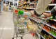 Ministrul Economiei așteaptă ieftinirea alimentelor: Lumea consumă mai puţin, oferta este mai mare decât cererea