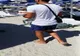  Primăria Constanța: Comerțul ambulant pe plajă trebuie interzis de operatorii economici!