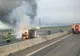 Mașină în flăcări pe Autostrada A4