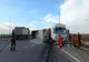 FOTO VIDEO Impact violent între două autocamioane pe autostradă