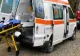 Impact violent între un triciclu si un motociclu. Conducătorii nu aveau permis
