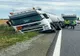 O cisternă plină cu motorină s-a răsturnat la Oituz
