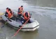 Bărbat înghiţit de apele Dunării