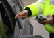 S-a urcat la volan aproape în comă alcoolică și a făcut accident